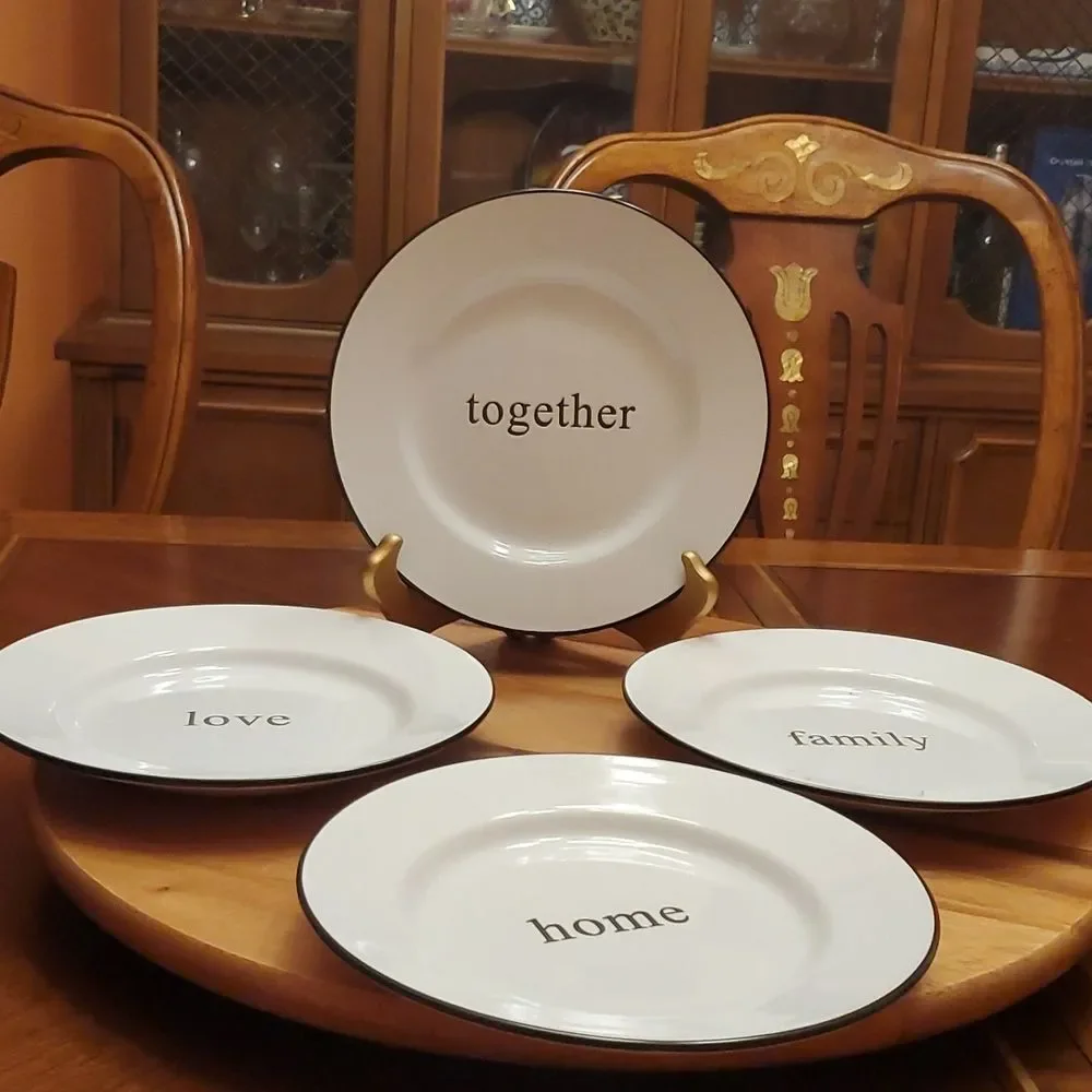 JC PENNY HOME SALAD PLATES A SET OF 4
